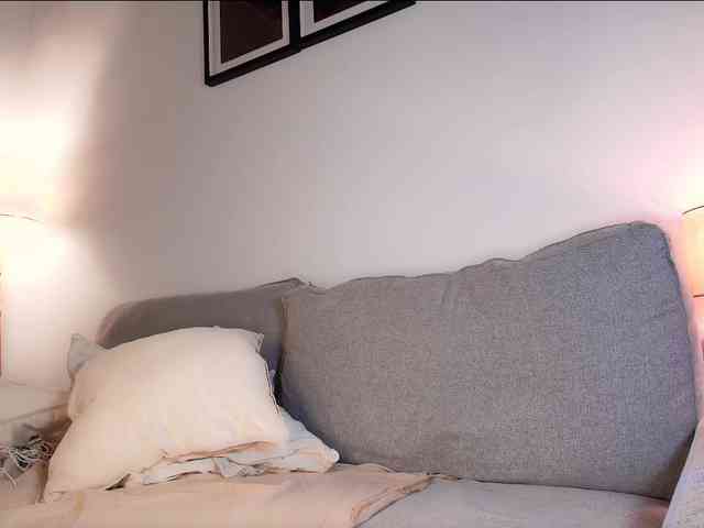 EmilyNoir webcam