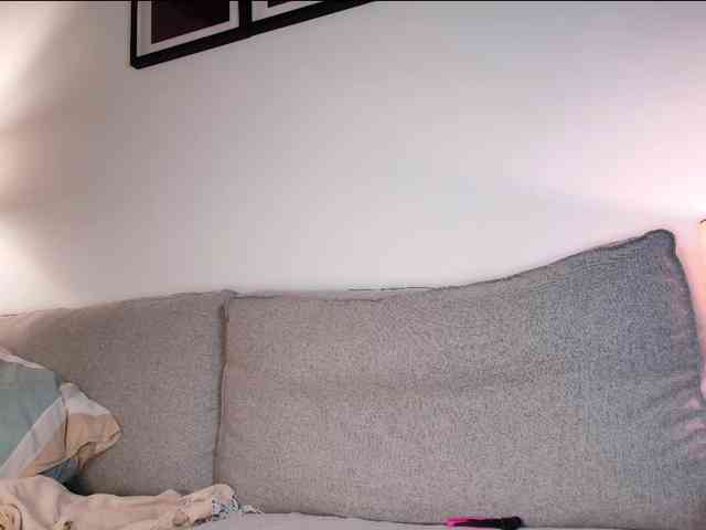 EmilyNoir webcam