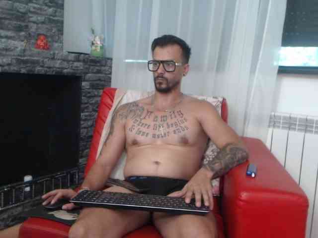 Ryan87L Sex Cam Show