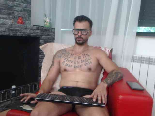 Ryan87L Sex Cam Show