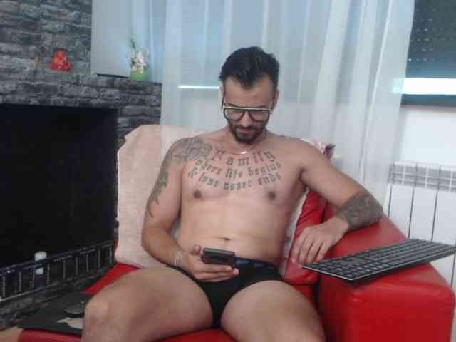 Ryan87L Sex Cam Show