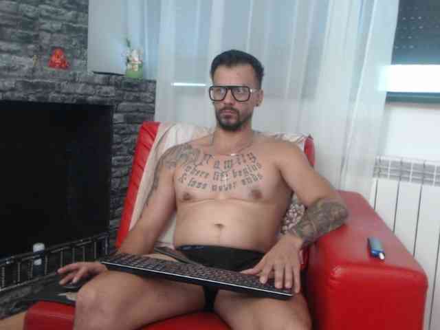 Ryan87L Sex Cam Show