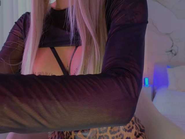 -Naomi-