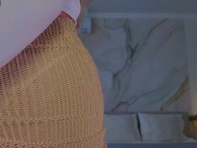 -Naomi-