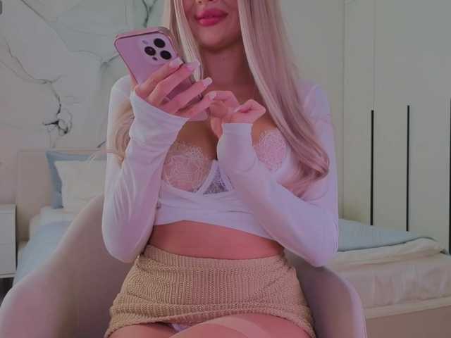 -naomi- cam belle