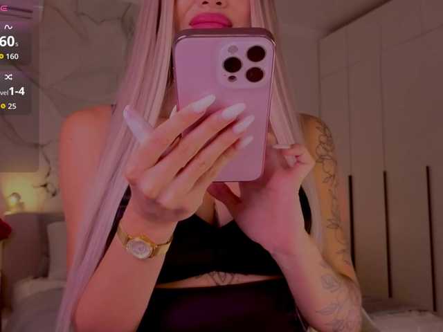-Naomi- live webcam show