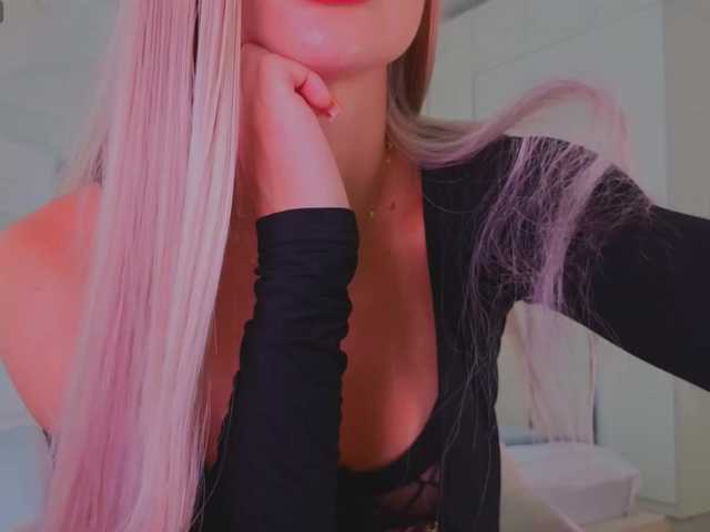 -Naomi-