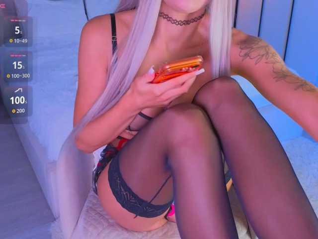 -Naomi-