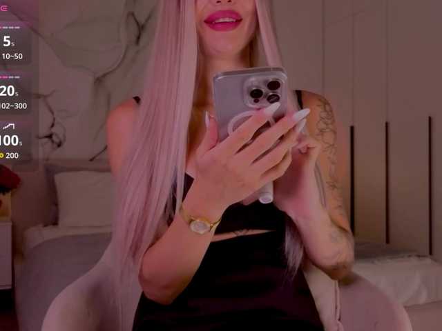 -Naomi- live webcam show