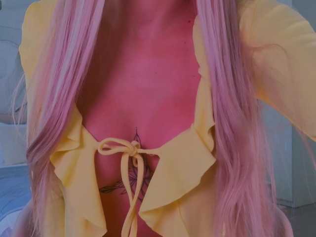 -Naomi- live cam on BongaCams