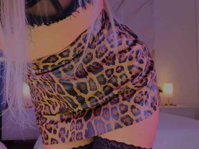 -Naomi-