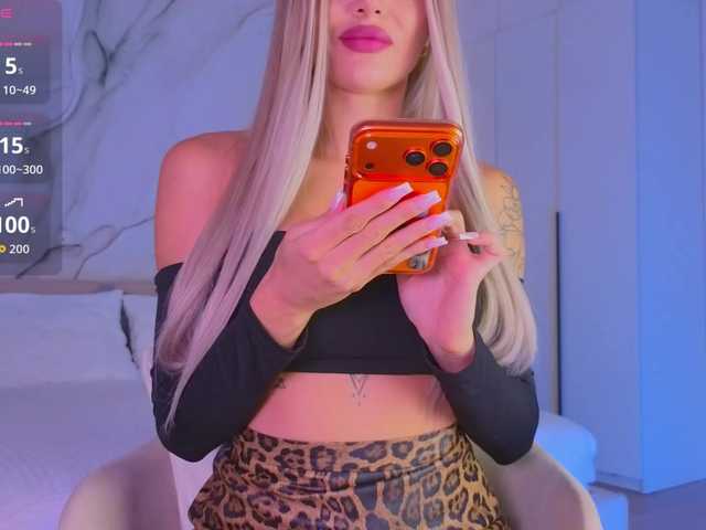 -Naomi-