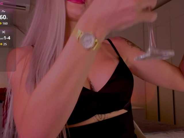 -Naomi- live webcam show