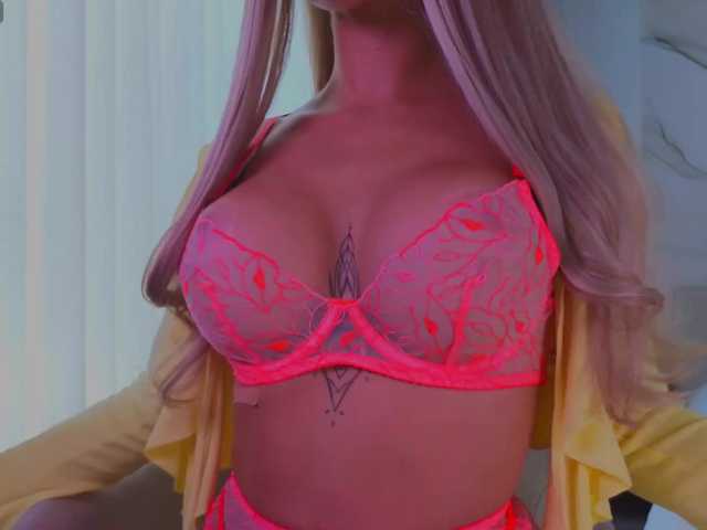 -Naomi-