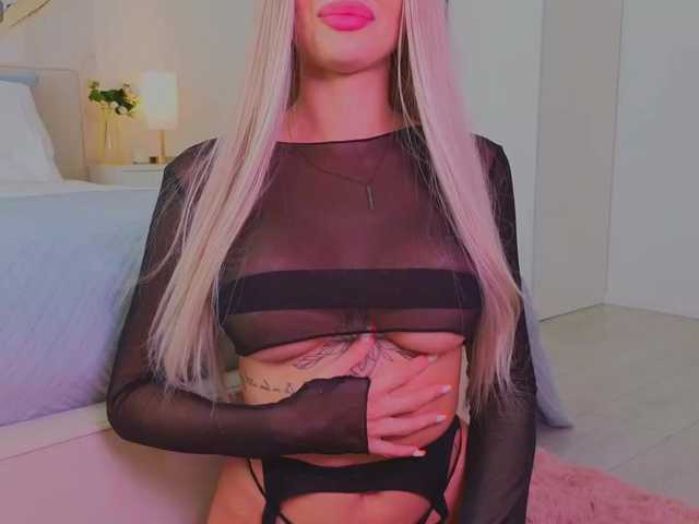 -Naomi- live cam on BongaCams