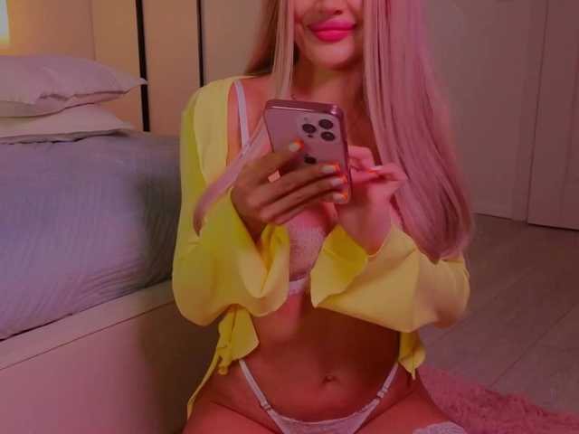 -Naomi- live cam on BongaCams