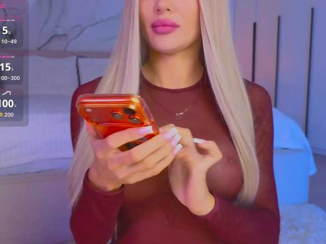 -Naomi-