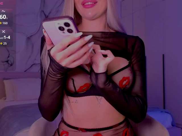 -Naomi- live cam on BongaCams