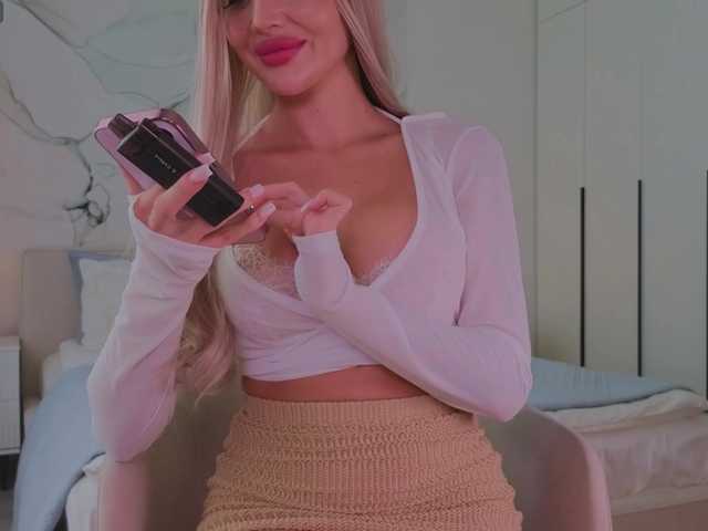-Naomi- live cam on BongaCams