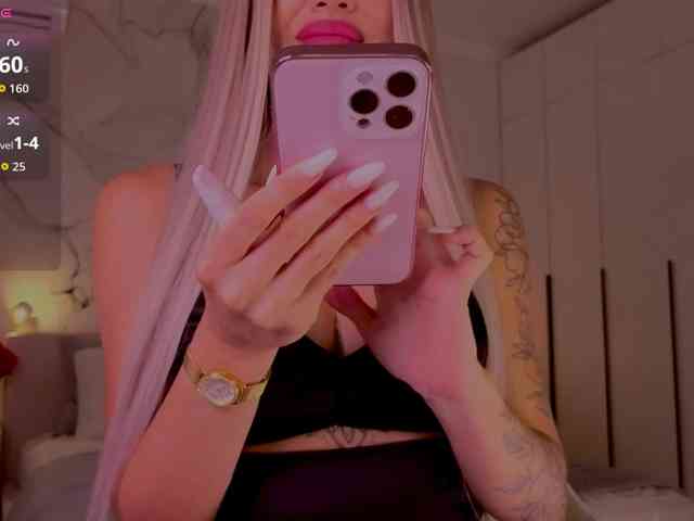 -Naomi-