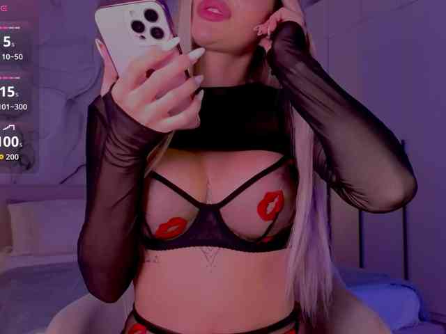 -Naomi- Sex Cam Show