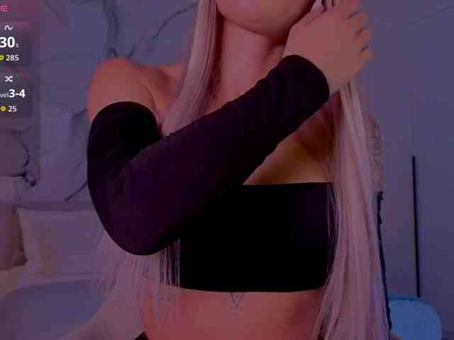 -Naomi- Sex Cam Show