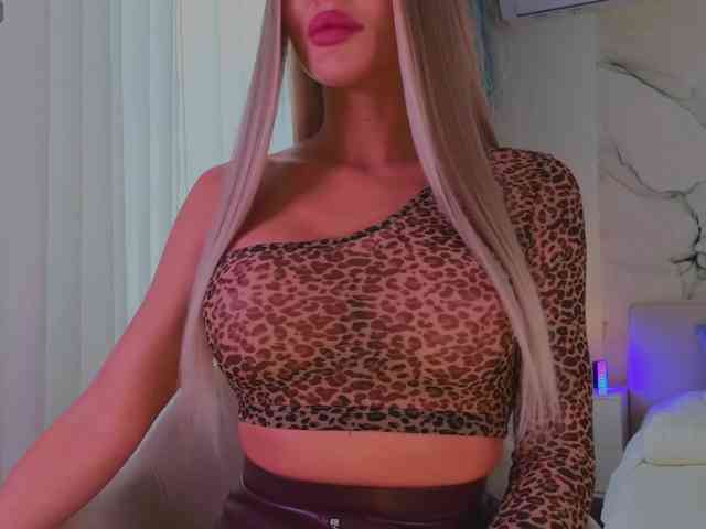 -Naomi-