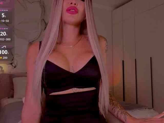-Naomi-