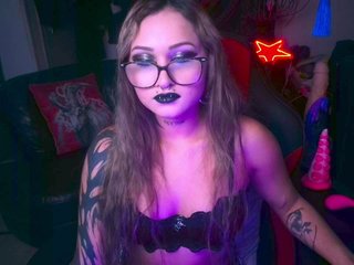 ZarinaHell Porn Show