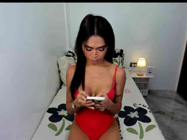 EmilyLunaa Sex Cam Show