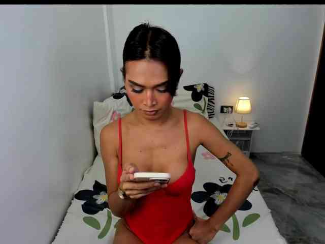 EmilyLunaa Sex Cam Show