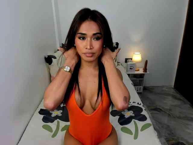 EmilyLunaa Sex Cam Show