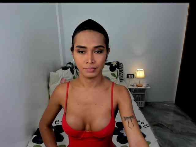EmilyLunaa Sex Cam Show
