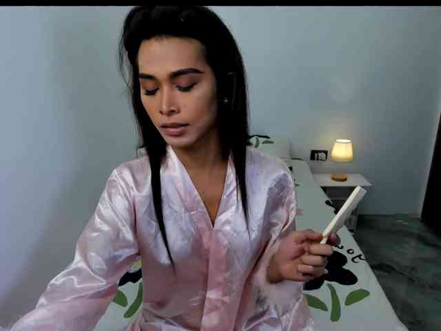 EmilyLunaa Sex Cam Show