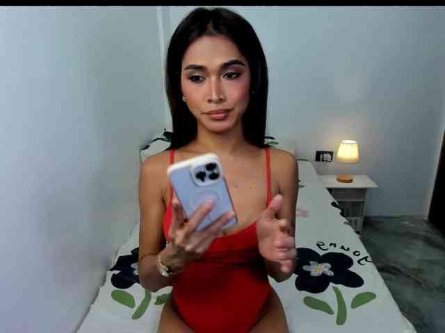 EmilyLunaa Sex Cam Show