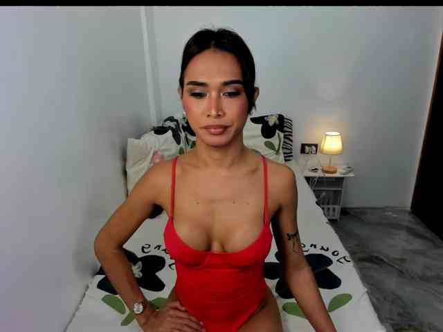 EmilyLunaa Sex Cam Show