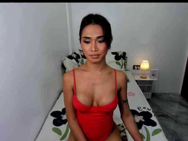 EmilyLunaa Sex Cam Show