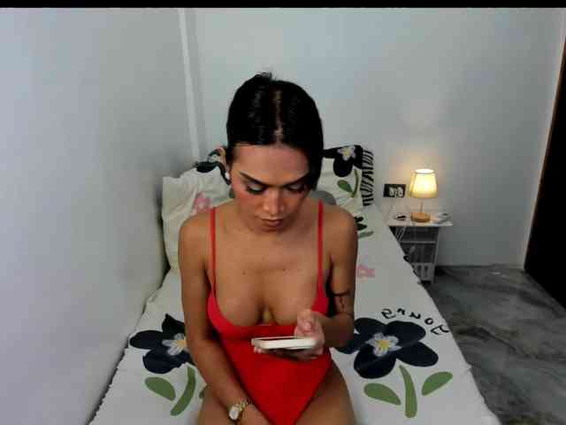 EmilyLunaa Sex Cam Show