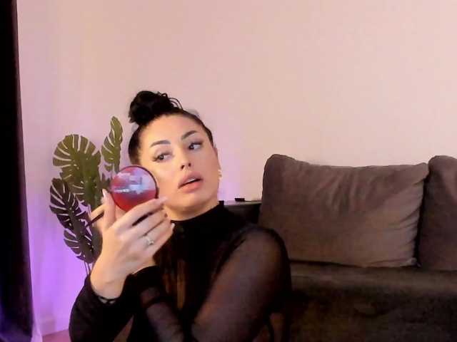 CindyTail live cam on BongaCams