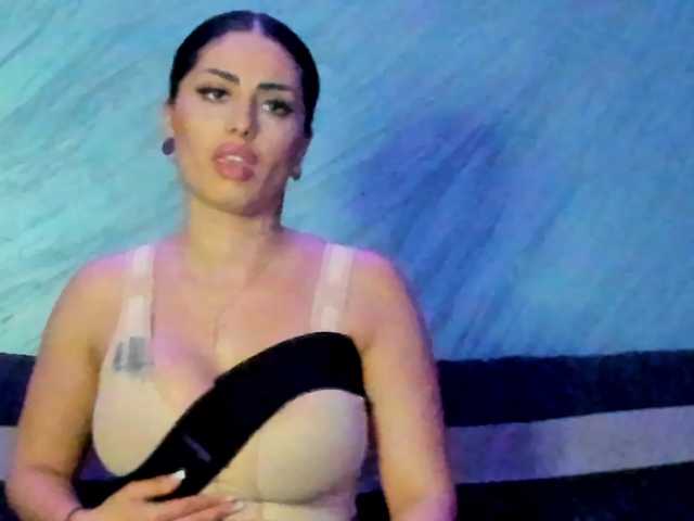 CindyTail live cam on BongaCams
