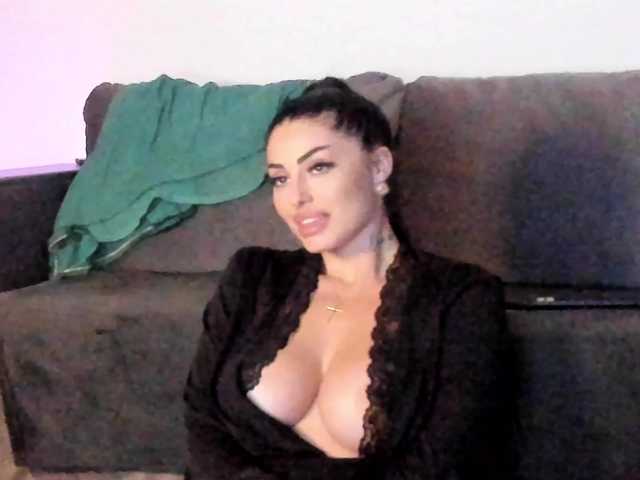 CindyTail live cam on BongaCams