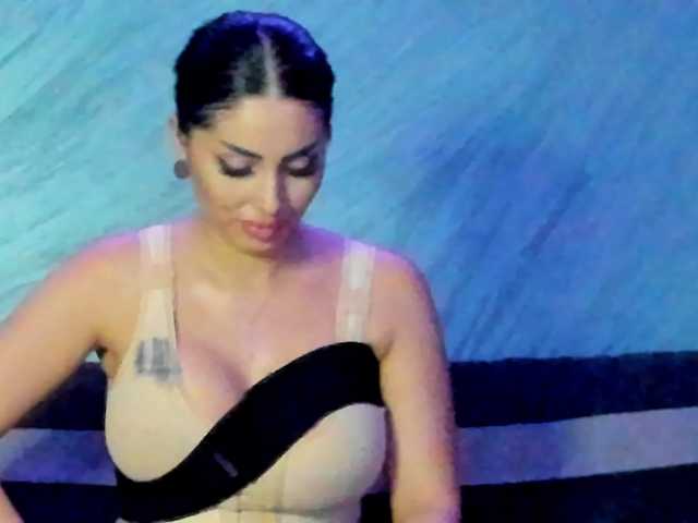 CindyTail live cam on BongaCams