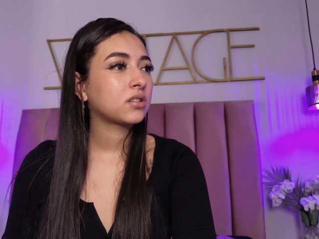 DeisyPerez live cam on BongaCams