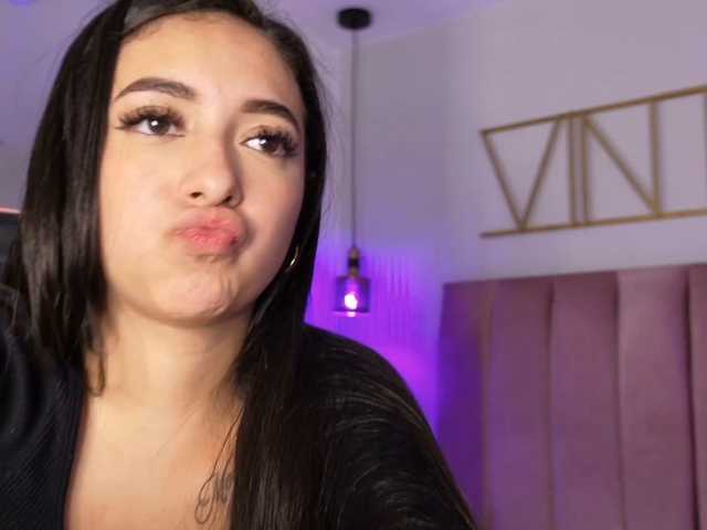 DeisyPerez live cam on BongaCams