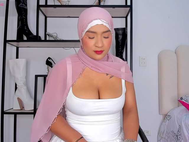 Amira-zahra live cam on BongaCams