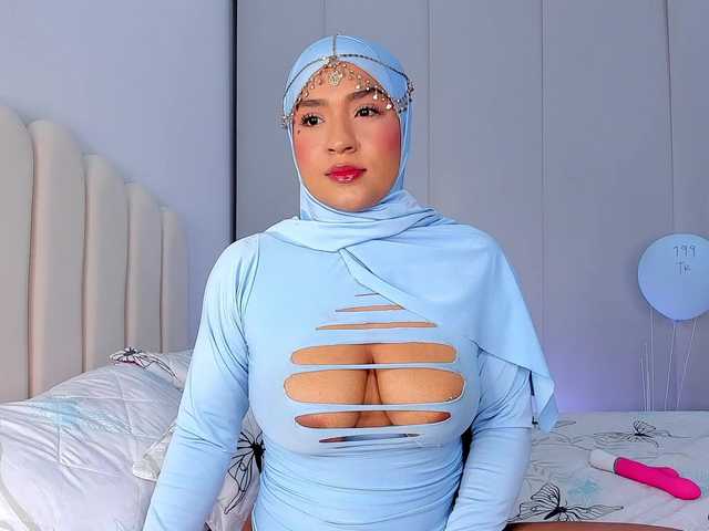 Amira-zahra's BongaCams show and profile