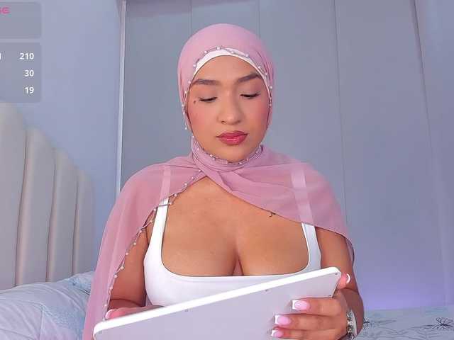 Amira-zahra live cam on BongaCams