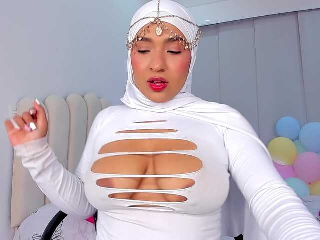 Amira-zahra's BongaCams show and profile