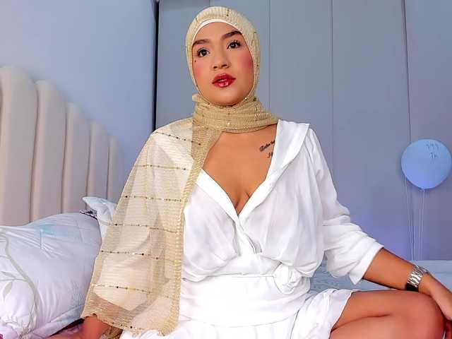 Amira-zahra's BongaCams show and profile