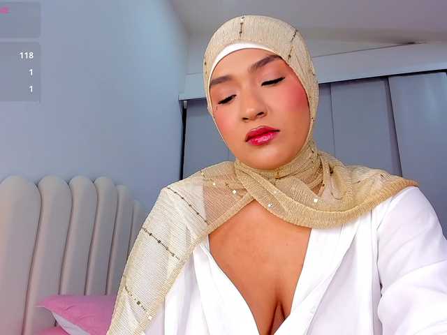 Amira-zahra live cam on BongaCams